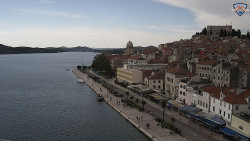 Nábřeží a město