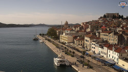 Nábřeží a město