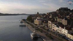 Nábřeží a město