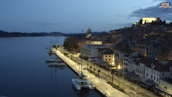 Nábřeží a město