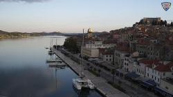 Nábřeží a město