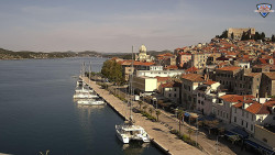 Nábřeží a město