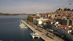 Nábřeží a město