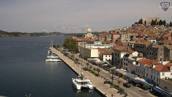 Nábřeží a město