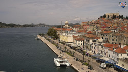 Nábřeží a město