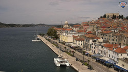 Nábřeží a město