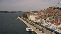 Nábřeží a město