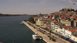 Nábřeží a město