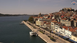 Nábřeží a město