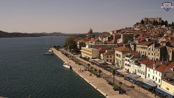 Nábřeží a město