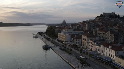 Nábřeží a město