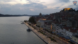 Nábřeží a město