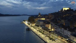 Nábřeží a město