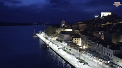 Nábřeží a město