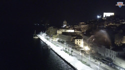 Nábřeží a město