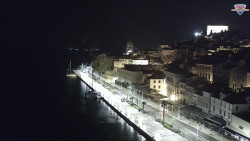 Nábřeží a město