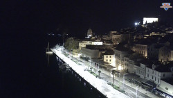 Nábřeží a město