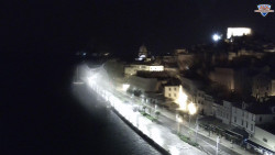 Nábřeží a město