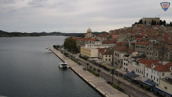 Nábřeží a město