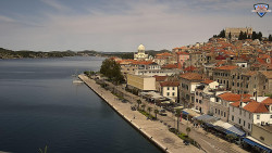 Nábřeží a město