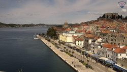 Nábřeží a město