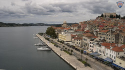 Nábřeží a město