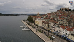 Nábřeží a město