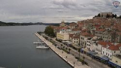 Nábřeží a město