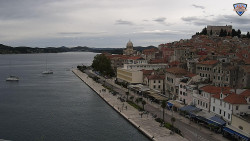 Nábřeží a město