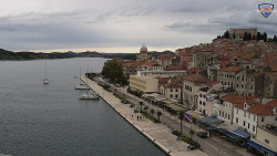 Nábřeží a město