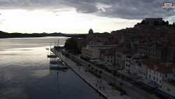 Nábřeží a město