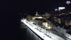 Nábřeží a město