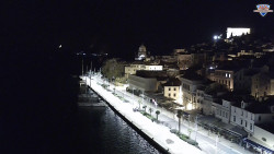 Nábřeží a město