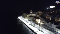 Nábřeží a město