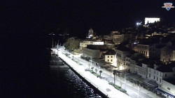 Nábřeží a město