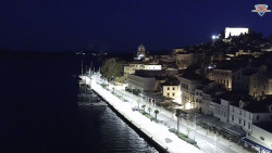 Nábřeží a město