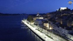 Nábřeží a město