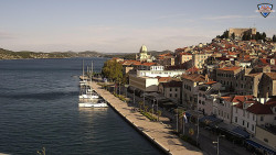 Nábřeží a město