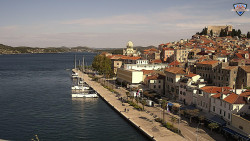 Nábřeží a město