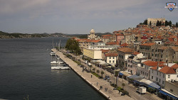 Nábřeží a město