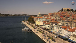 Nábřeží a město