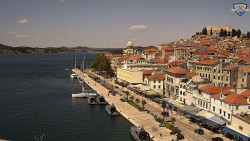 Nábřeží a město