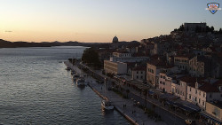 Nábřeží a město