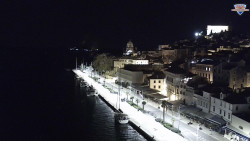 Nábřeží a město