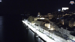 Nábřeží a město