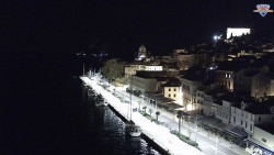 Nábřeží a město