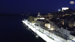 Nábřeží a město