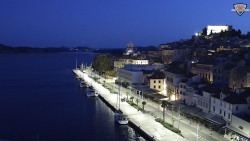 Nábřeží a město