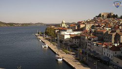 Nábřeží a město