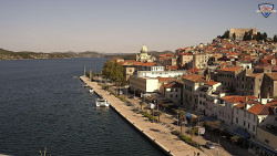 Nábřeží a město